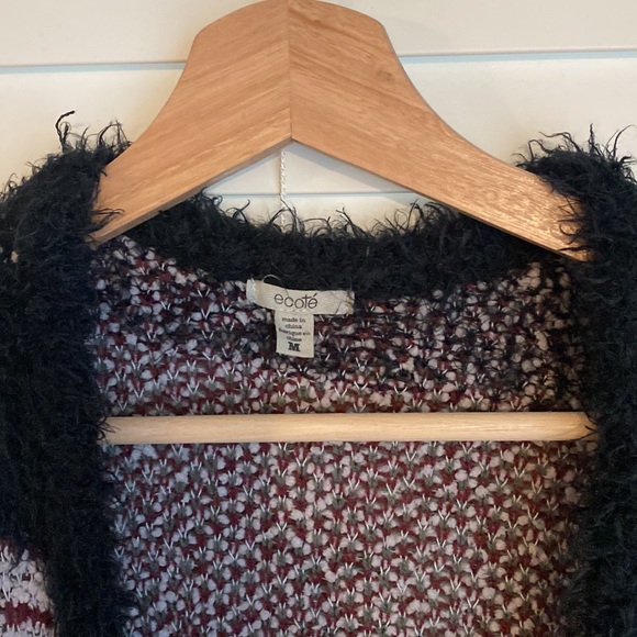 Long knitted cardigan with geometric pattern - Picture 2 of 4